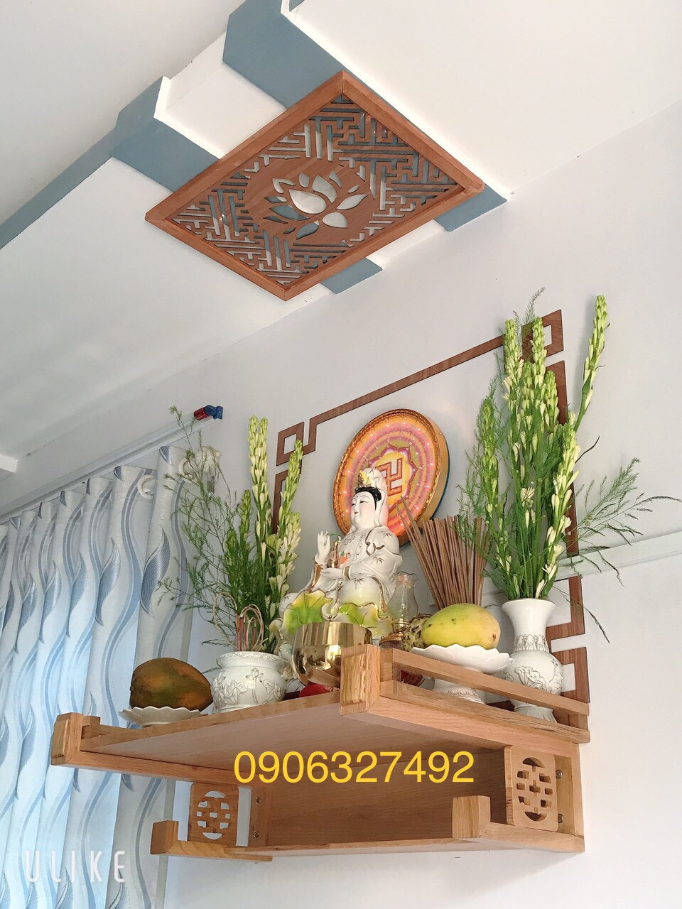 Bàn thờ mẹ Quan Âm hiện đại