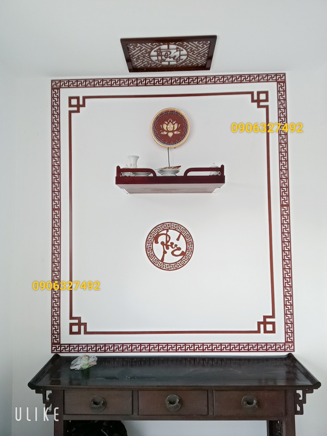 Bàn thờ Phật đơn giản nhưng đầy đủ