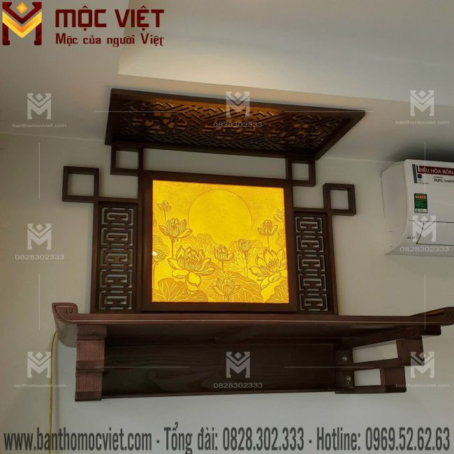 Bàn thờ treo hiện đại kết hợp tranh trúc chỉ