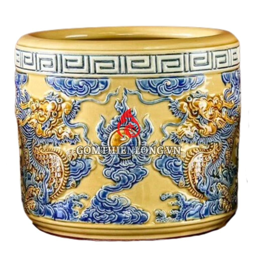 Bát hương màu vàng hoàng tộc đắp nổi rồng uy nghi