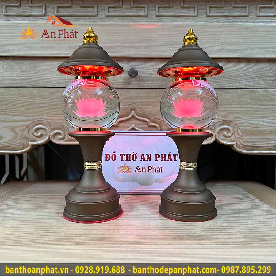 Đèn bàn thờ đẹp pha lê cao cấp, mang lại vẻ đẹp thanh khiết