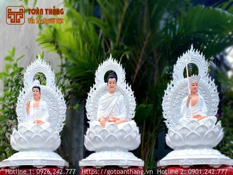 Hình ảnh Địa Tạng Vương Bồ Tát khi còn là hoàng tử, tiền thân của vị Bồ Tát vĩ đại