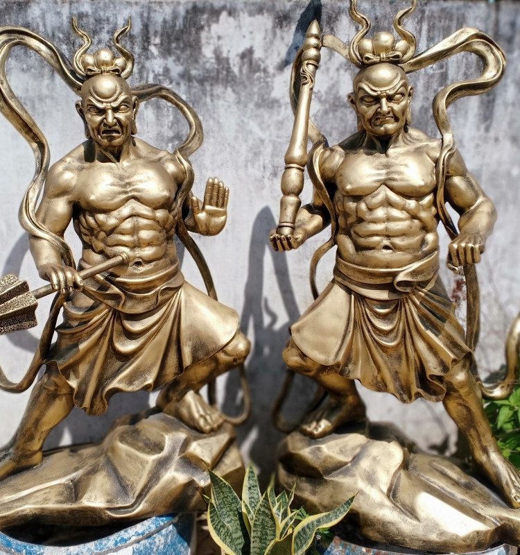 Hình ảnh Kim Cang thể hiện sức mạnh nội tại và sự bảo vệ chánh pháp