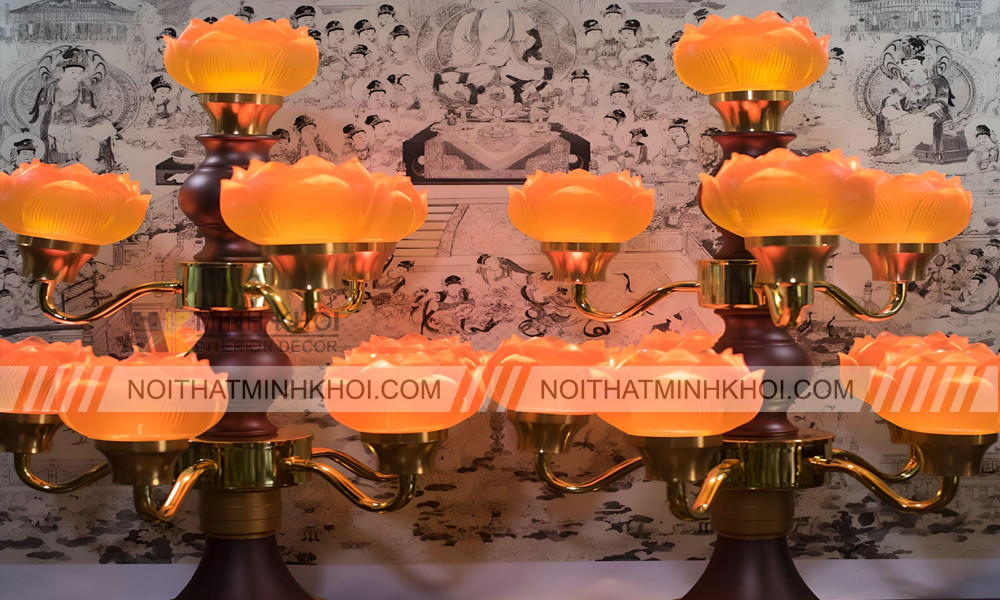 Lựa chọn loại đèn sen bàn thờ phù hợp