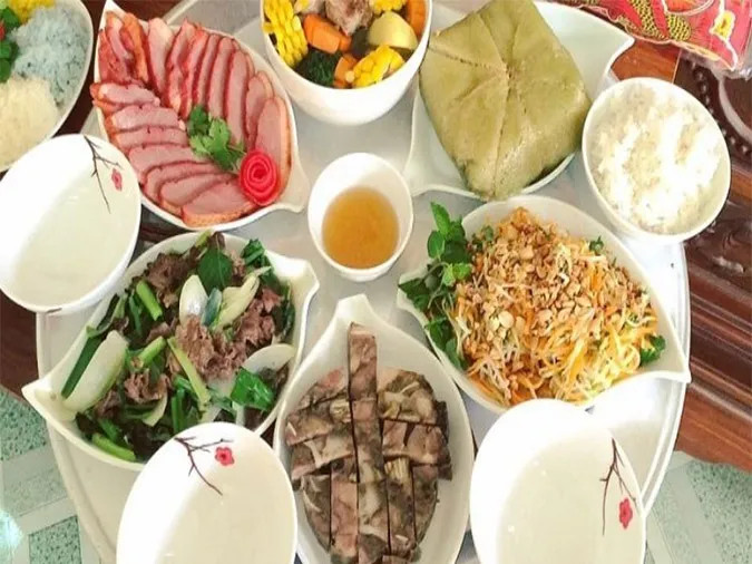 Mâm cơm ngày giỗ ở miền Nam