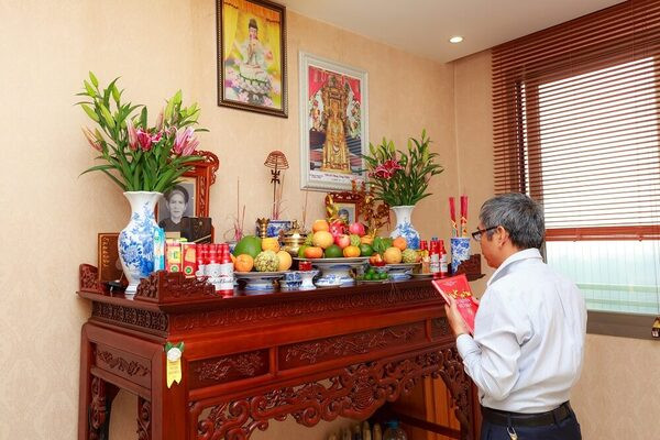 Mâm cúng tuần thứ 3 với đầy đủ lễ vật chay mặn