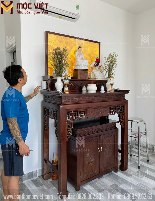 Mẫu bàn thờ Phật hiện đại kết hợp tranh trúc chỉ cao cấp