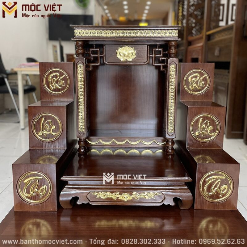 Mẫu combo tủ thờ ông địa hoa sen kết hợp tam cấp Phúc Lộc Thọ, đẹp mắt và ý nghĩa