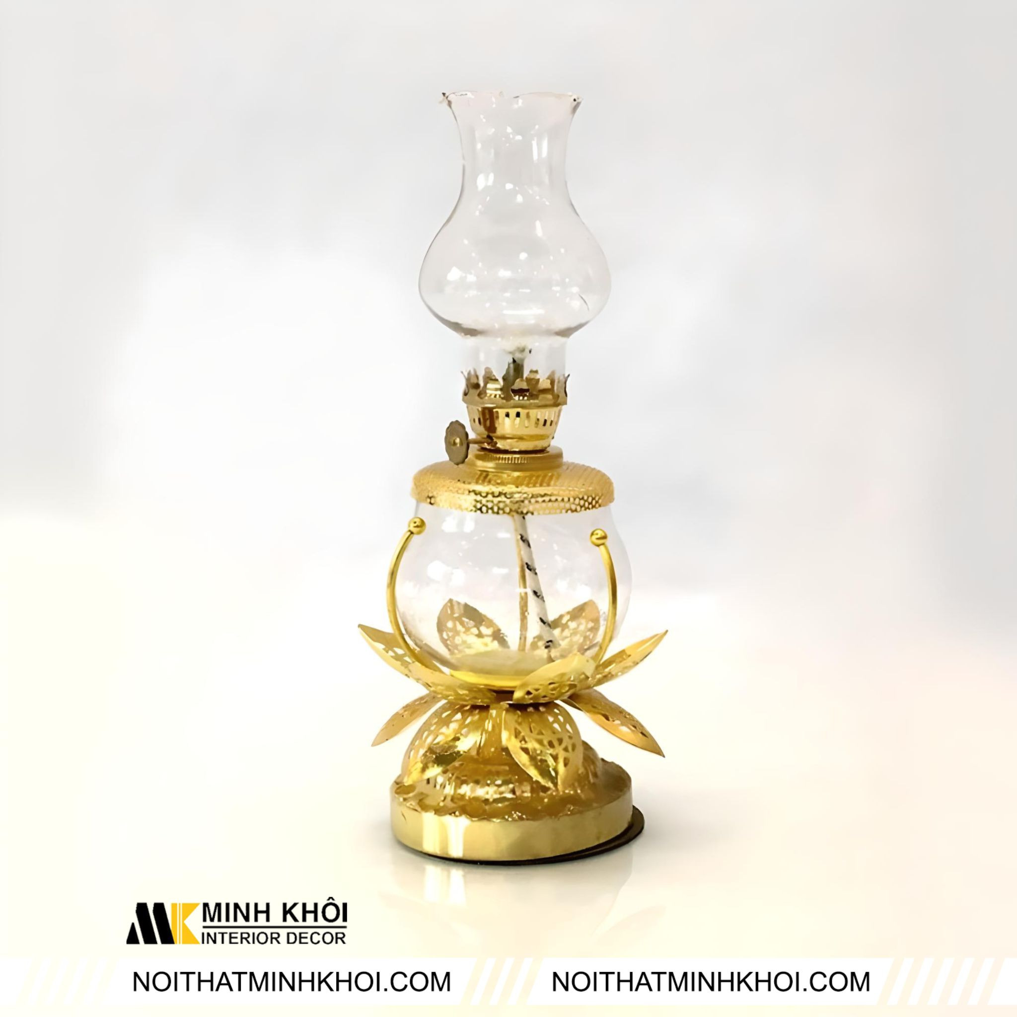 Màu sắc ánh sáng đèn bàn thờ Ông Địa cần dịu nhẹ, đơn sắc để giữ sự trang nghiêm