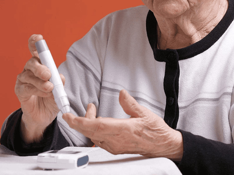 Mối liên hệ giữa gốc tự do và bệnh đái tháo đường ở người cao tuổi