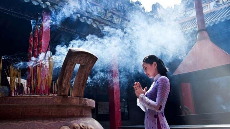 Những nguyên tắc quan trọng cần ghi nhớ khi đi chùa cầu gì để giữ trọn sự tôn kính