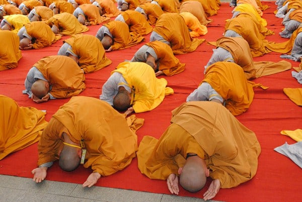 Tăng bảo duy trì và truyền bá giáo pháp