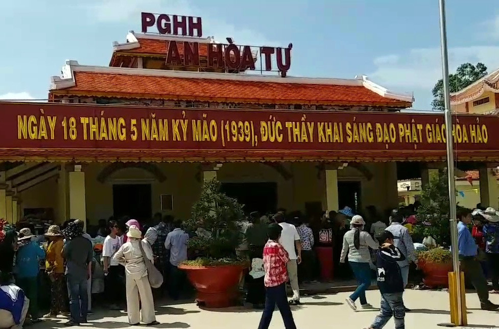 Tổ đình An Hòa Tự, nơi khởi nguồn của Phật giáo Hòa Hảo tại làng Hòa Hảo, An Giang