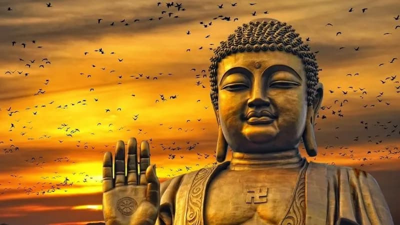 Tôn tượng Phật A Di Đà đẹp đứng với vẻ thanh thoát