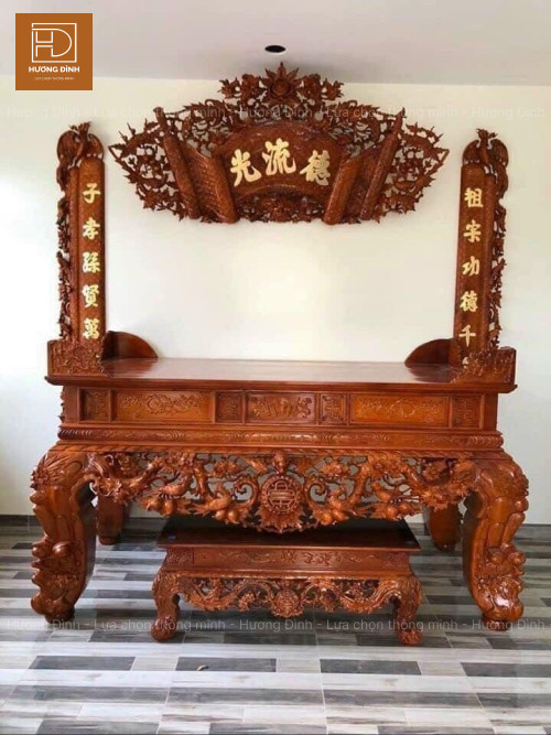 Tranh Cuốn Thư Câu Đối gỗ với họa tiết rồng chạm khắc tinh xảo