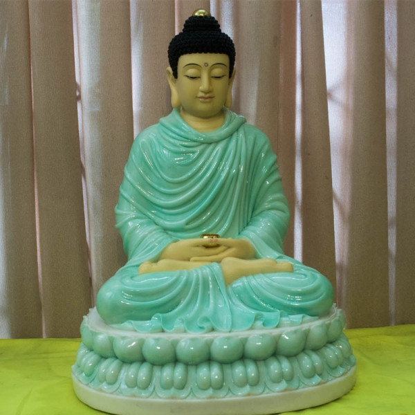 Tranh Phật Thích Ca Mâu Ni tinh xảo, sáng tạo, thể hiện thanh tịnh và tâm linh.