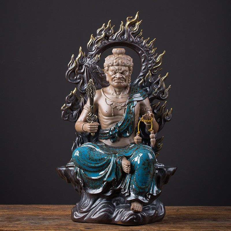 Tượng Bất Động Minh Vương, vị Phật bản mệnh mang lại bình an cho người tuổi Dậu, Tuất.