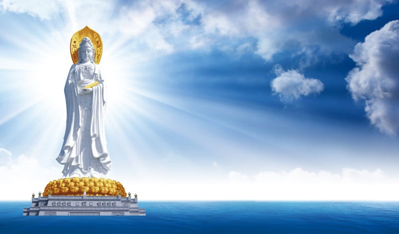 Tượng Bồ Tát Quan Thế Âm biểu tượng của lòng từ bi và trí tuệ vô lượng