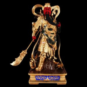 Tượng Quan Công vuốt râu mạ vàng, một tạo hình phổ biến trên tượng Quan Công bằng sứ