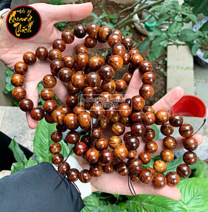 Vòng tay gỗ sưa Quảng Bình 19 hạt cân bằng âm dương