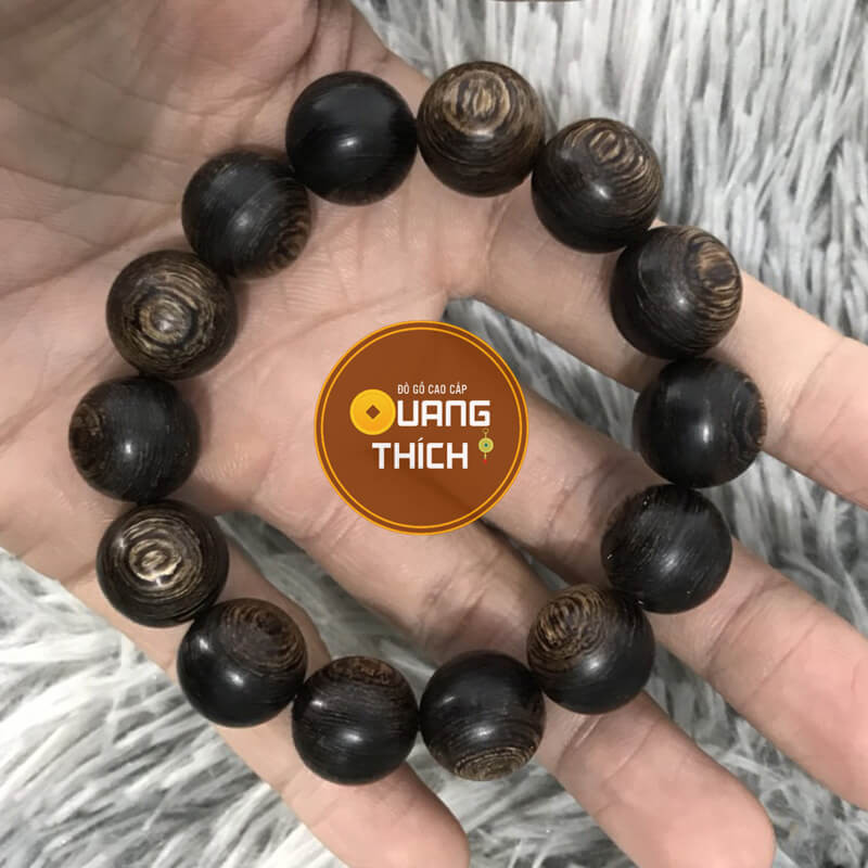 Vòng trầm hương sánh chìm 13 hạt, mùi hương thanh tịnh